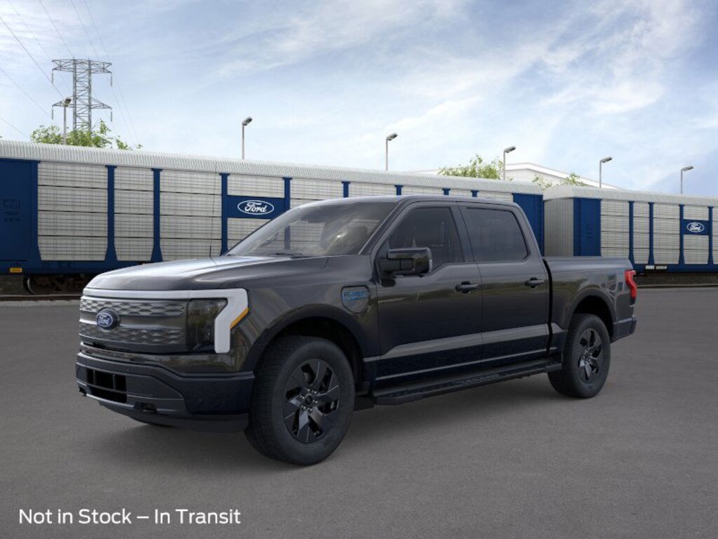 New 2025 Ford F-150 Lightning Lariat TRUCK