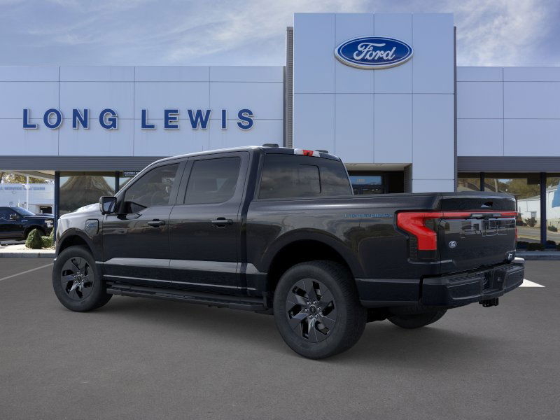 2025 Ford F-150 Lightning Lariat photo 4