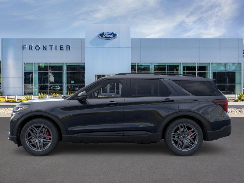2025 Ford Explorer ST photo 3