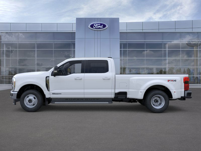 2026 Ford F-350 XLT photo 3