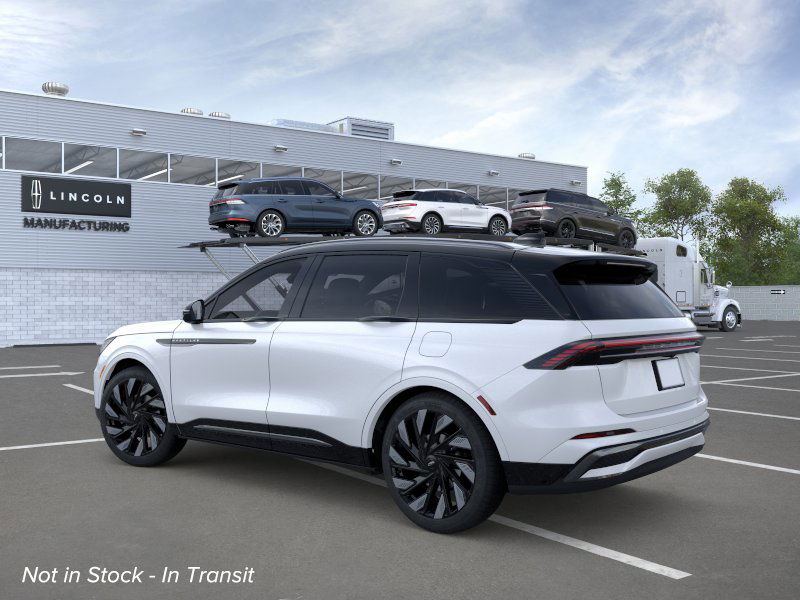 2026 Lincoln Nautilus Reserve photo 3