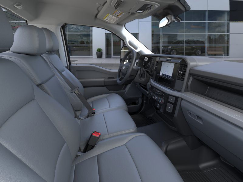 2025 Ford F-350 Super Duty Chassis Cab XL - Photo 33