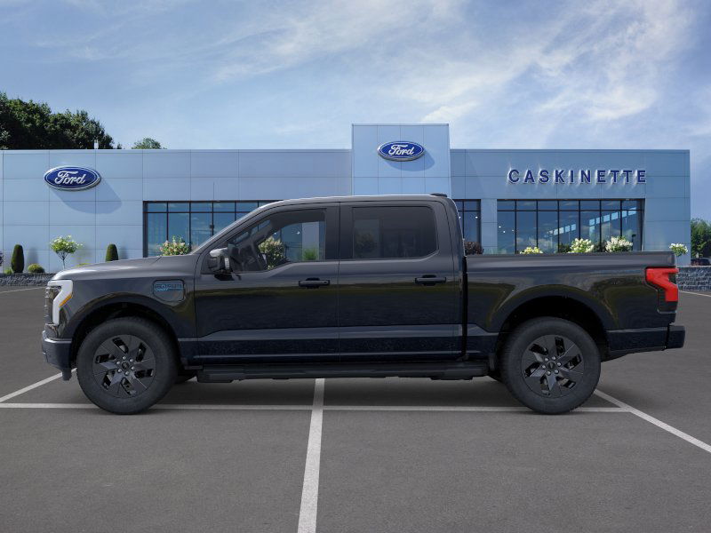 2025 Ford F-150 Lightning Lariat photo 3