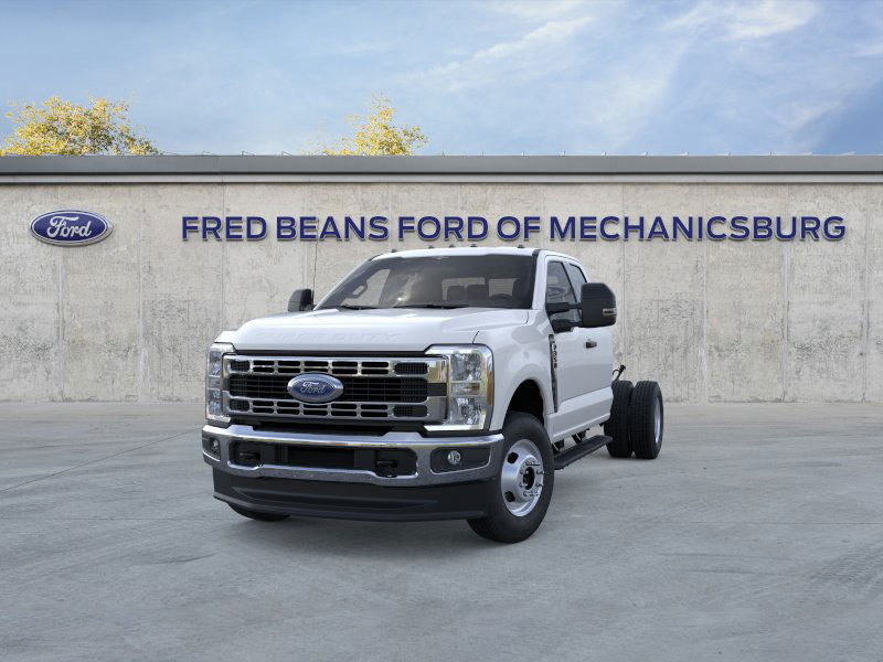 2026 Ford F-350 Super Duty Chassis Cab XL - Photo 30