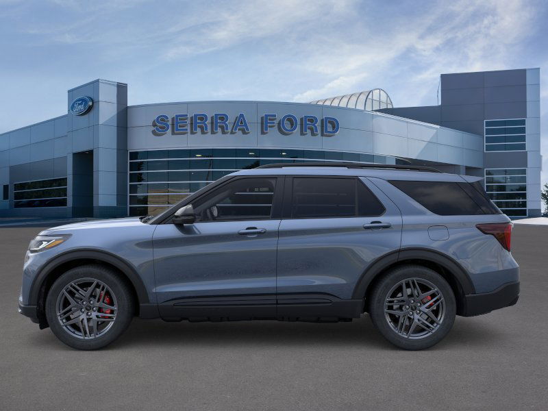 2025 Ford Explorer ST photo 3