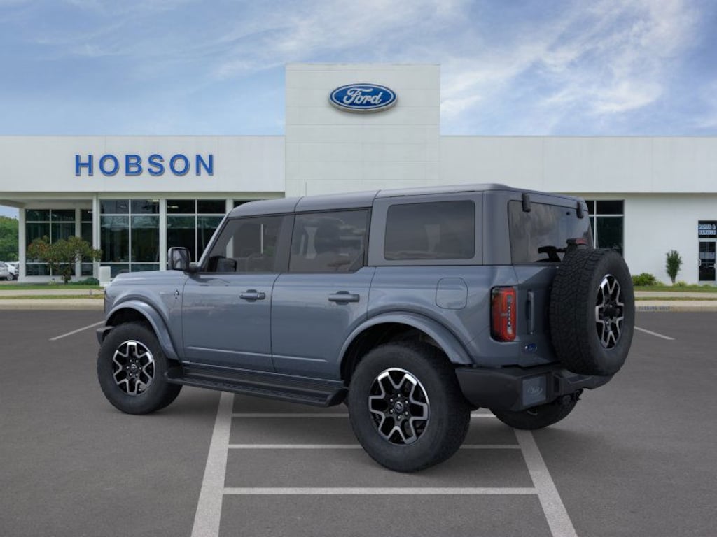 New 2025 Ford Bronco Outer Banks SUV