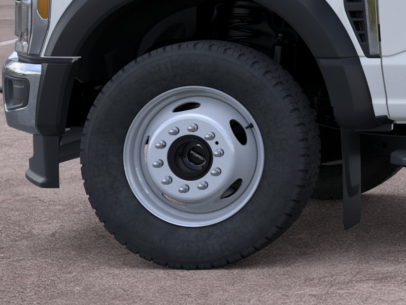 2025 Ford F-550 Super Duty Chassis Cab XL - Photo 41