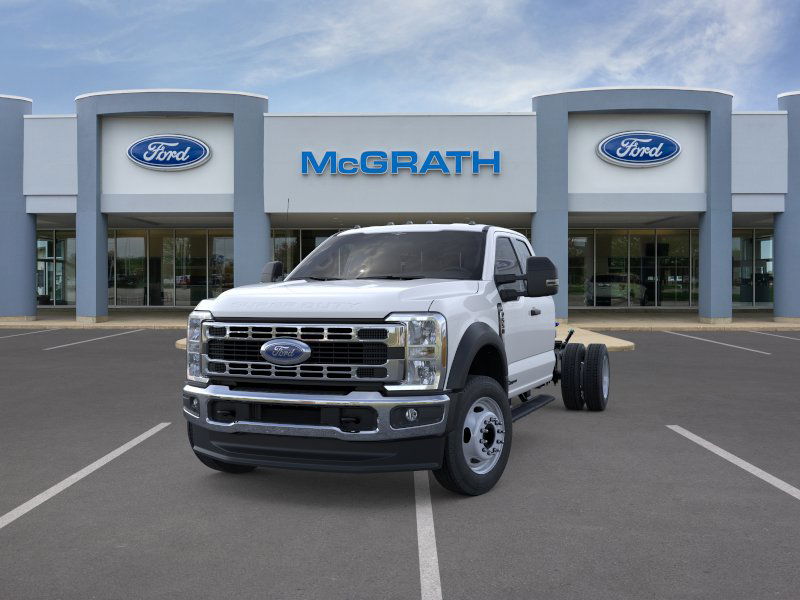 2026 Ford F-550 photo 2