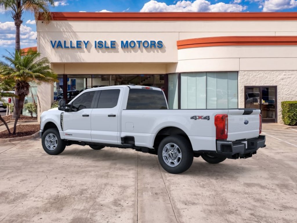 New 2026 Ford F-350 F-350 XLT Truck Crew Cab
