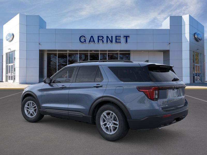 2026 Ford Explorer photo 2