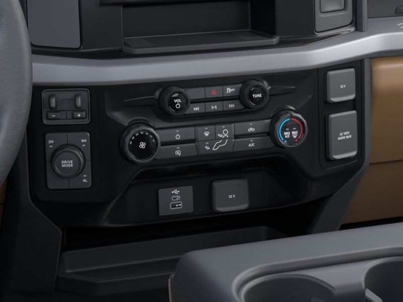 2026 Ford F-250 Super Duty XLT - Photo 15
