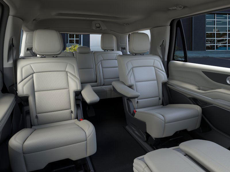 2026 Lincoln Navigator Premiere - Photo 11