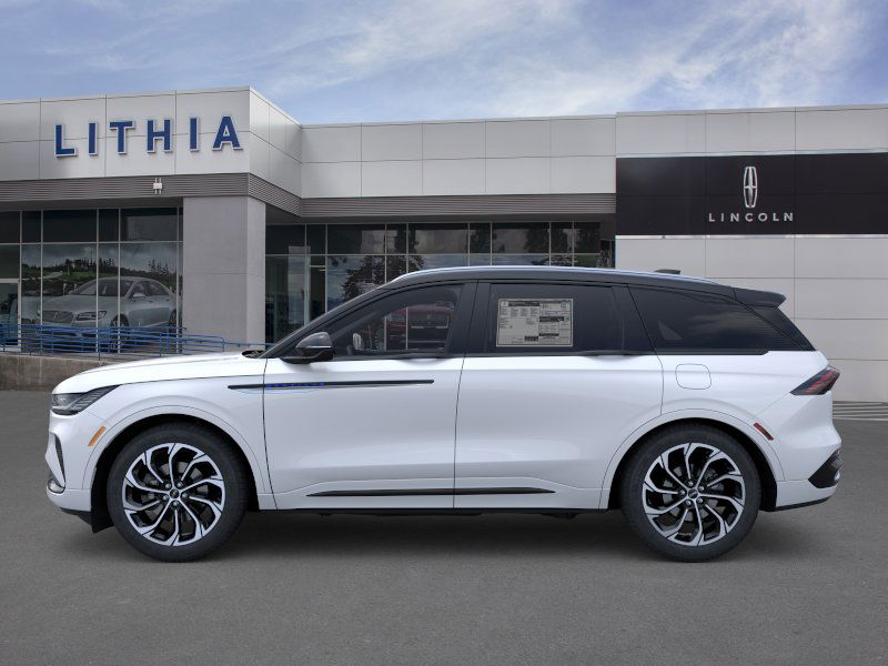 Thumbnail: 2026 Lincoln Nautilus - 32