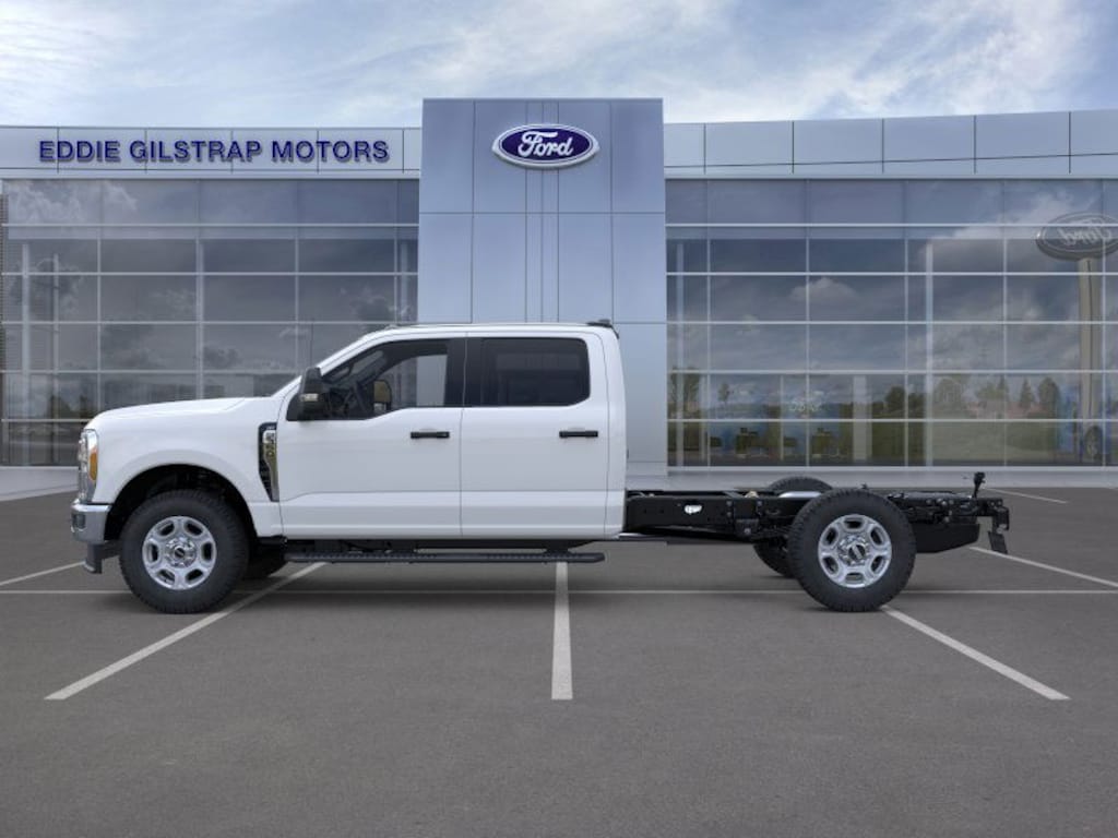 New 2026 Ford F-350SD XLT Chassis
