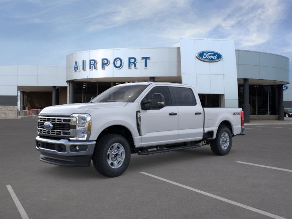 New 2026 Ford F-250 XLT Truck Crew Cab