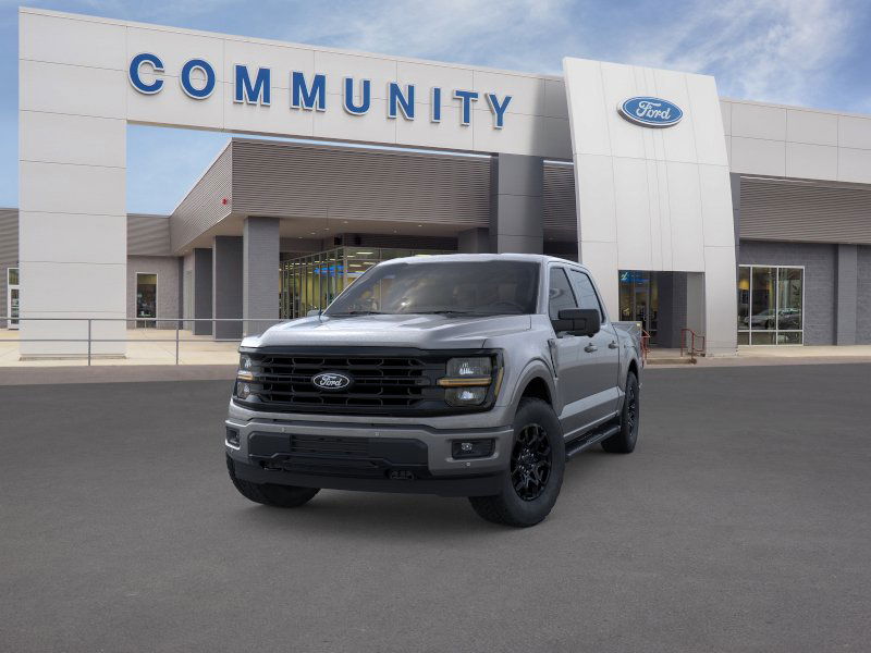 2025 Ford F-150 XLT photo 2