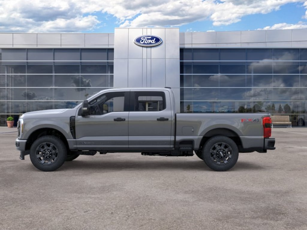 New 2026 Ford Super Duty F-350 SRW Truck Crew Cab