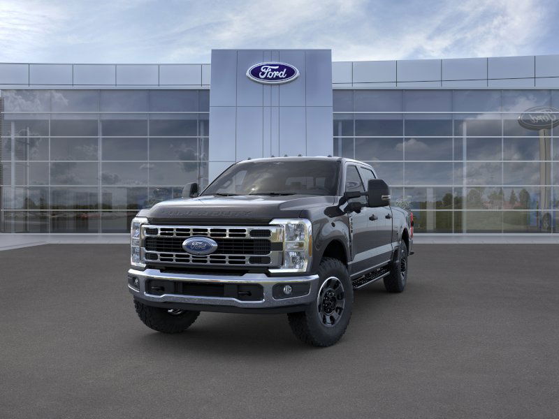 2025 Ford F-350 XLT photo 2