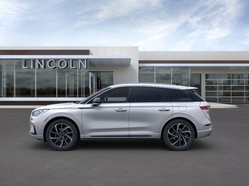 2024 Lincoln Corsair Grand Touring photo 3