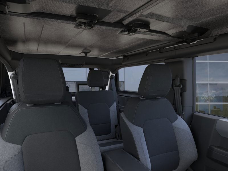 2025 Ford Bronco Base photo 13