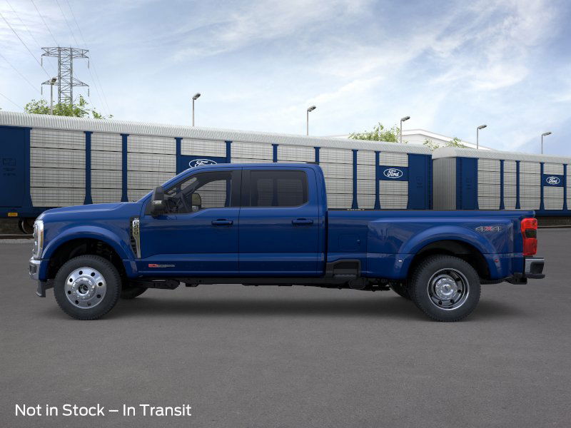2026 Ford F-450 photo 3