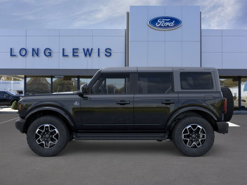 2025 Ford Bronco Outer Banks photo 2