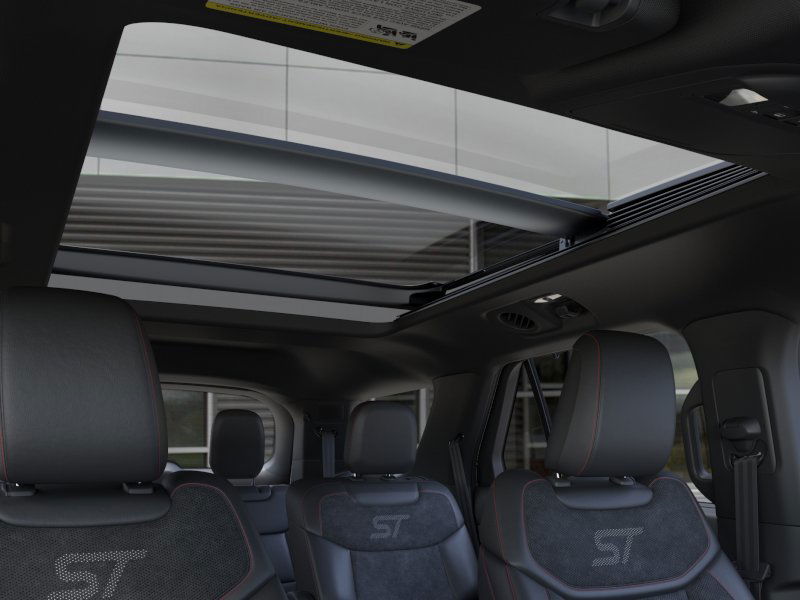 2025 Ford Explorer ST photo 2
