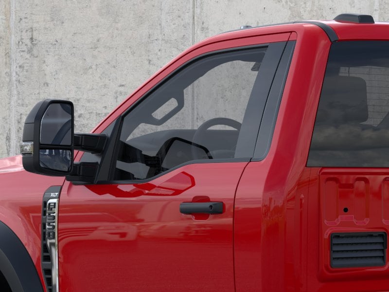 2025 Ford F-550 Super Duty Chassis Cab XLT - Photo 21
