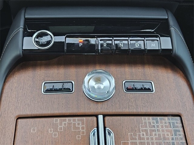 2025 Lincoln Navigator Black Label - Photo 47