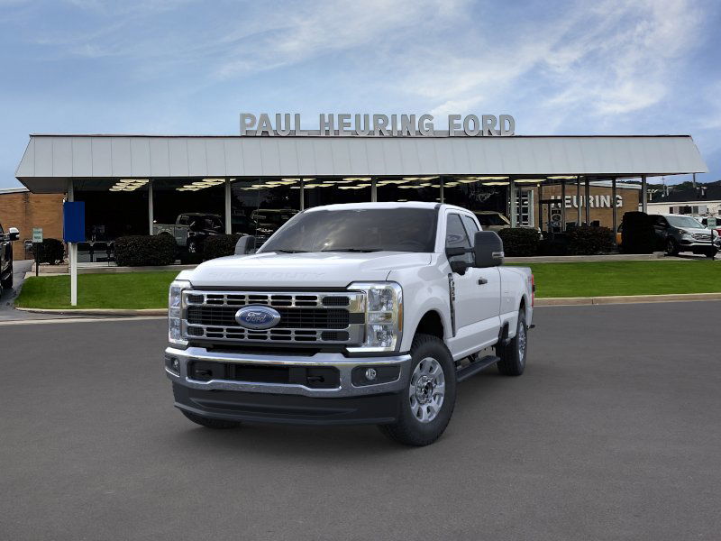 2025 Ford F-350 photo 2