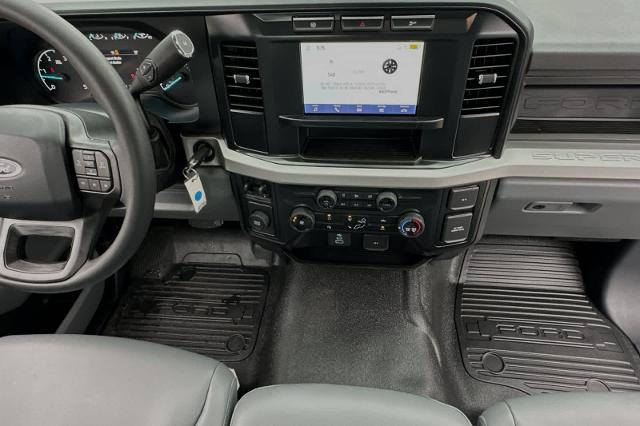 Thumbnail: 2024 Ford Econoline - 28