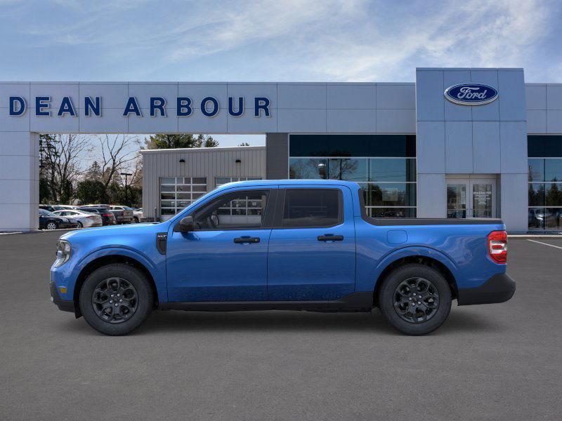 2025 Ford Maverick XLT photo 2