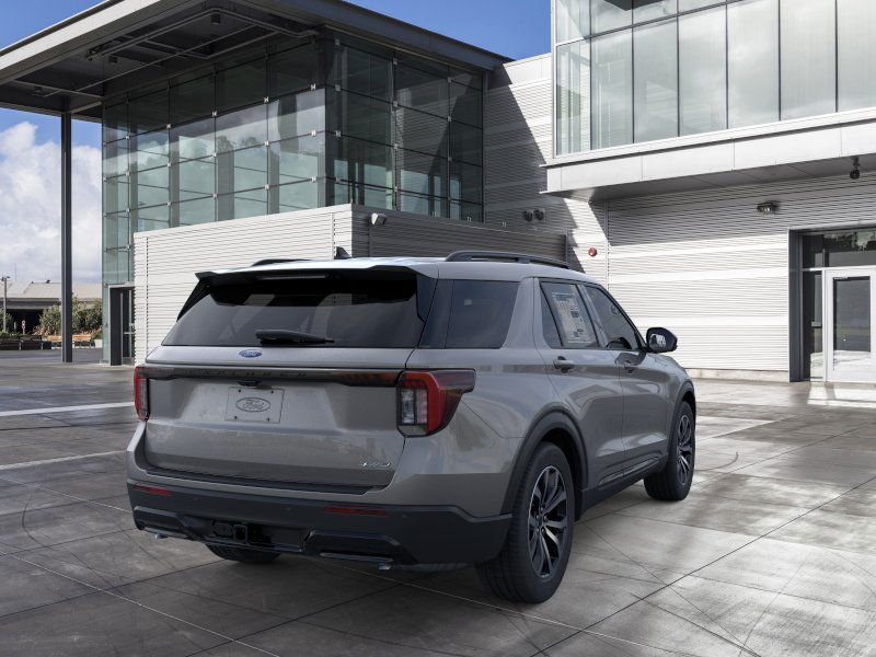 Thumbnail: 2025 Ford Explorer - 8