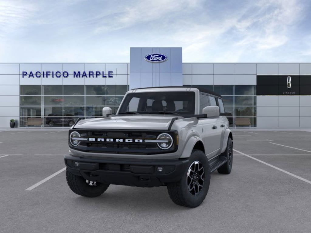 New 2026 Ford Bronco Outer Banks SUV