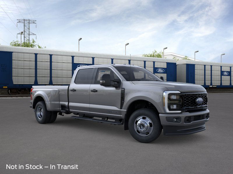 2026 Ford F-350 Super Duty XL's photo
