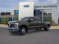 2025 Ford F-350 Lariat Truck Crew Cab