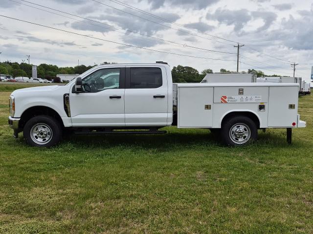 2026 Ford Super Duty F-350 SRW Chassis Cab F-350&reg; XL 4WD Crew Cab 179 WB 60 CA