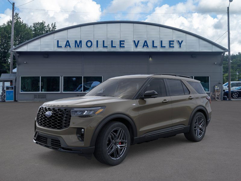 2026 Ford Explorer ST-LINE's photo
