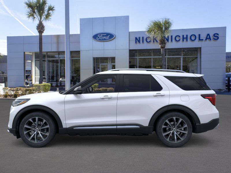 2025 Ford Explorer Platinum photo 2