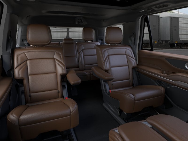 Thumbnail: 2026 Lincoln Navigator - 39