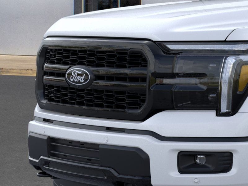 2025 Ford F-150 Lariat photo 16