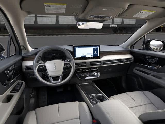 Thumbnail: 2026 Lincoln Corsair - 31