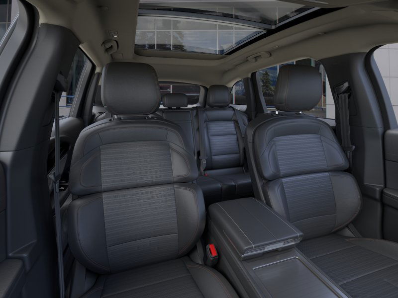 Thumbnail: 2026 Lincoln Nautilus - 39