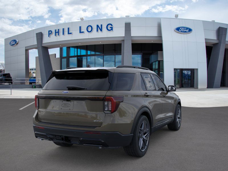 2026 Ford Explorer ST-Line photo 2