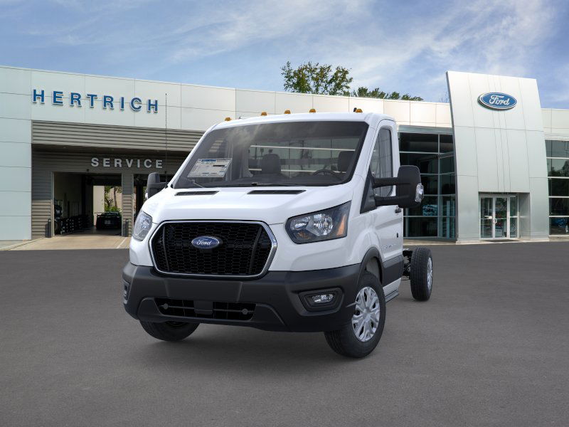 2025 Ford Transit Cutaway Base - Photo 19