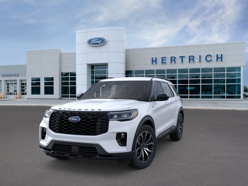 2025 Ford Explorer ST-Line photo 2