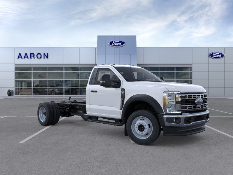 2025 Ford F-550 Super Duty Chassis Cab XL - Photo 39