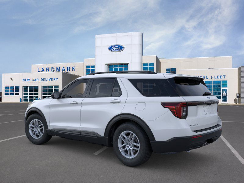 2026 Ford Explorer photo 4