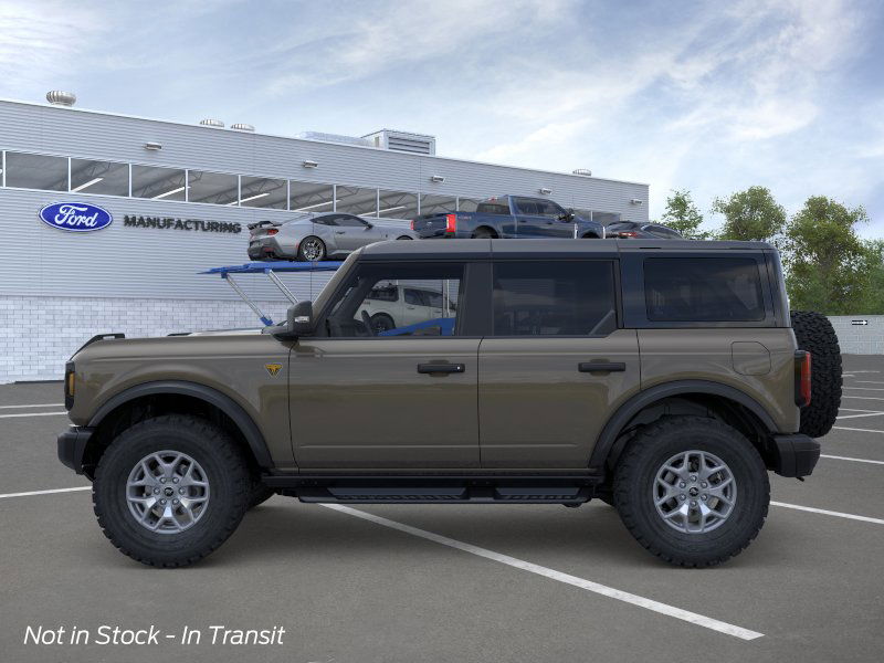 2025 Ford Bronco Badlands photo 3