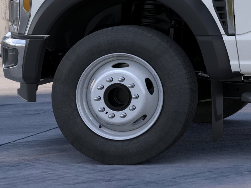 2025 Ford F-600 Super Duty Chassis Cab XL - Photo 47